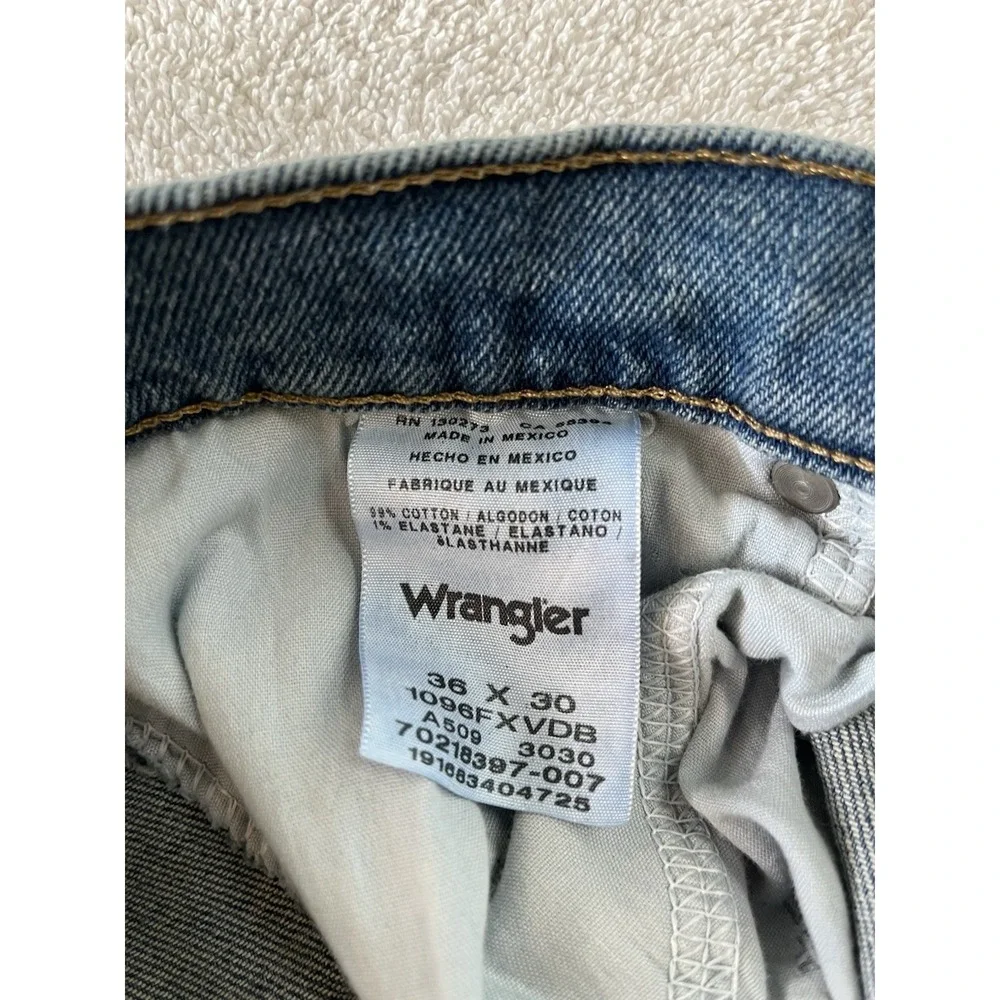 NWT Wrangler 5 Star Heritage Men 36x30‎ Relaxed Fit Stretch Jeans Premium Denim